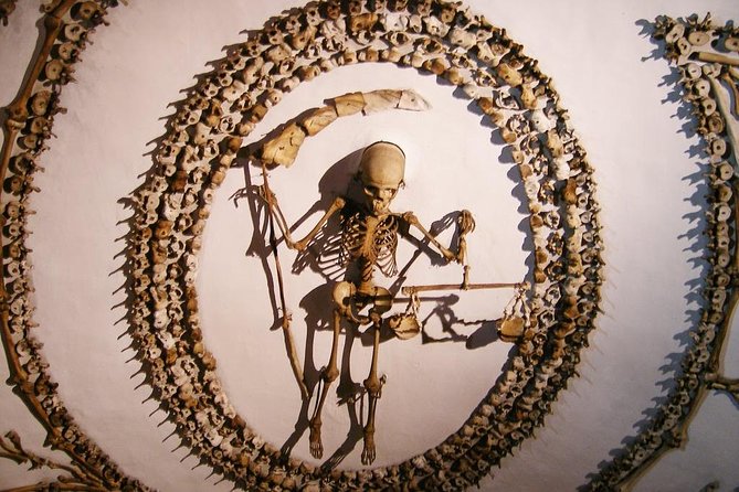 Crypts, Ancient Aqueducts and Skeletons - Negative Traveler Experiences