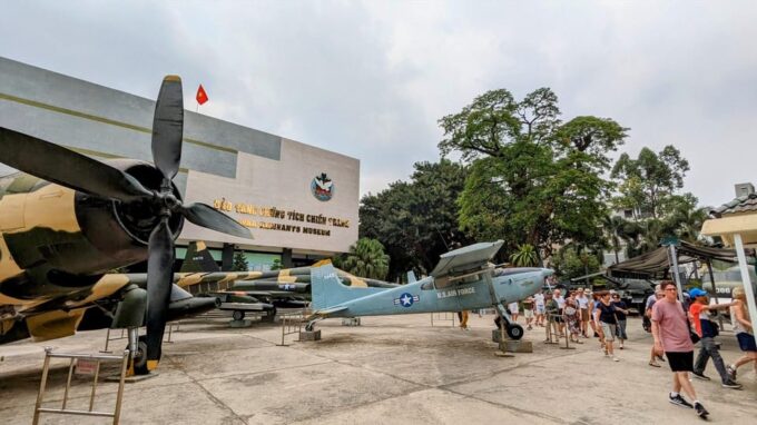 Cu Chi Ben Duoc Less Touristy Tunnel & War Remnants Museum - Visit to War Remnants Museum