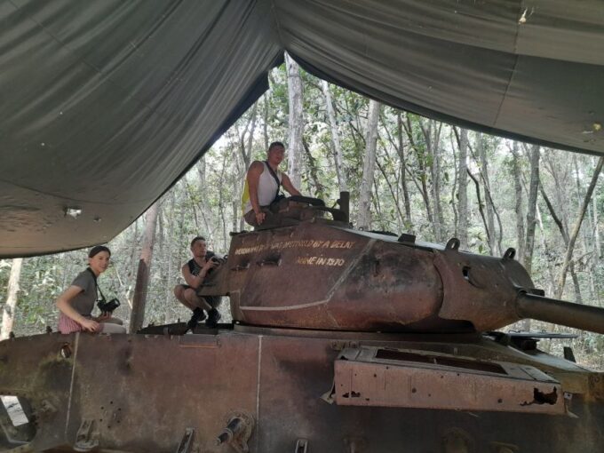 Cu Chi Tunnels Shooting Gun & Mekong Delta Full Day Tour - Dining and Refreshments