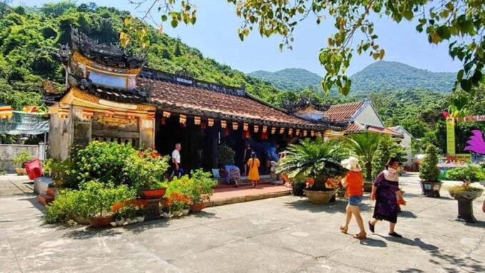 Cu Lao Cham: 1 Day Visting Cham Island and Snorkeling Tour - Experience Spiritual Serenity