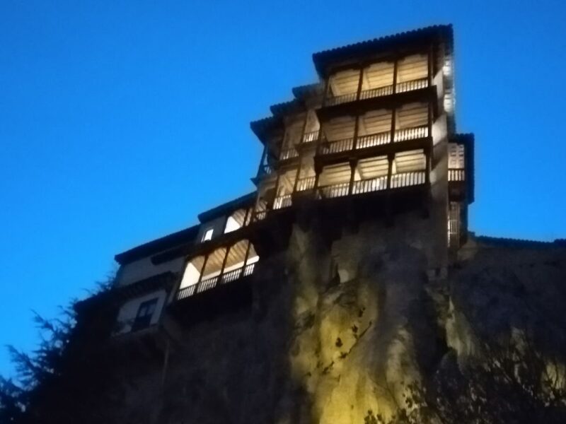 Cuenca: Nighttime Highlights Walking Tour in Spanish - Tour Details
