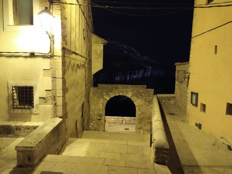 Cuenca: Private Walking Tour of Medieval Cuenca - Tour Description
