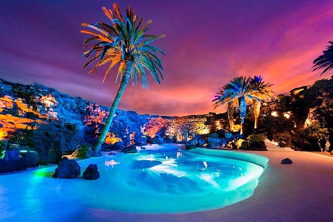 Cueva Verdes & Jameos Agua - Northern Treasures Lanzarote - Monumento Al Campesino