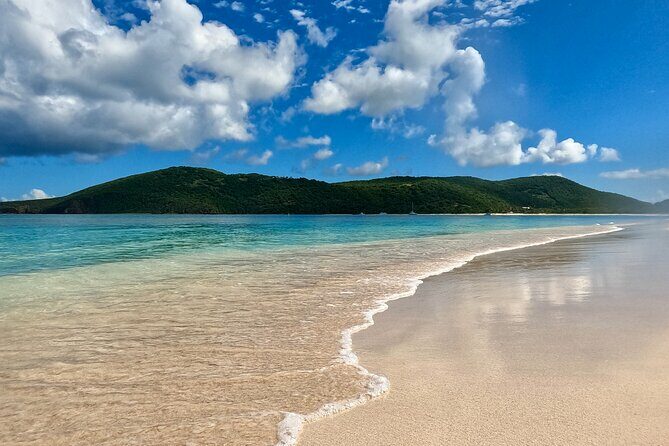 Culebra Power Boat Snorkeling & Beach Tour All Inclusive - The Group Size & Atmosphere