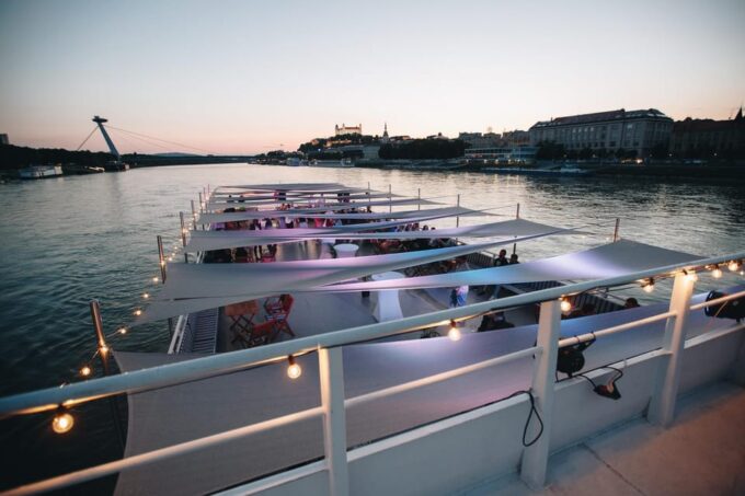Culinary Cruise From Bratislava to Vienna - Duration and Scheduling