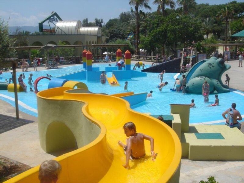 Cullera: Aquopolis Cullera Entry Ticket - Park Attractions and Rides