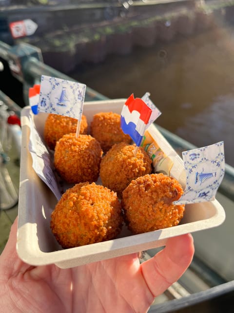 Cultural Food Lovers Tour With Tastings in Spanish - Meeting Information