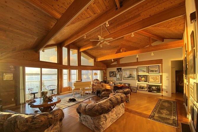 Cultural Immersion & Holistic Wellbeing on Haida Gwaii - Accommodation and Culinary Delights