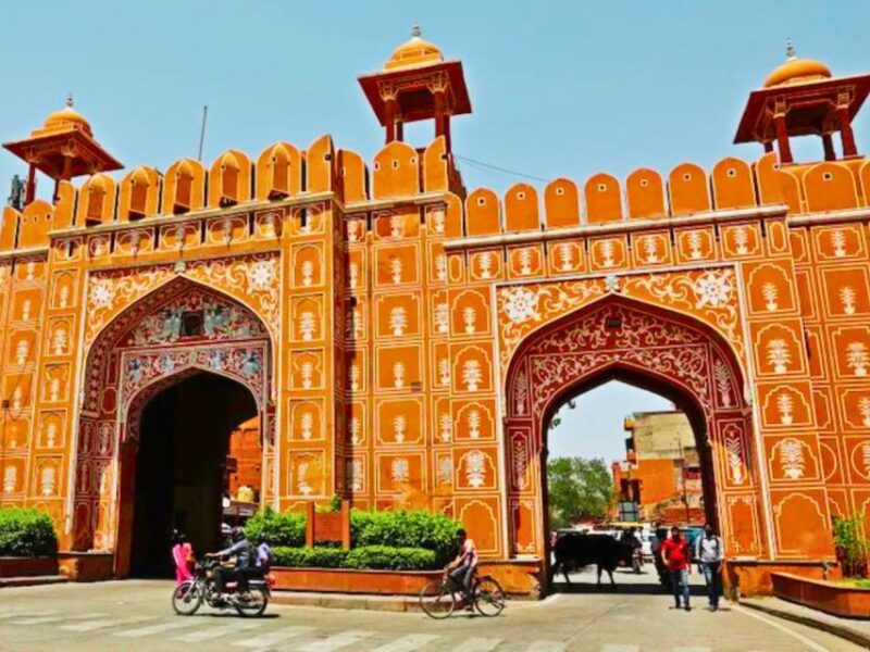 Cultural Walking Tour of Jaipur With Local Snacks - Key Points