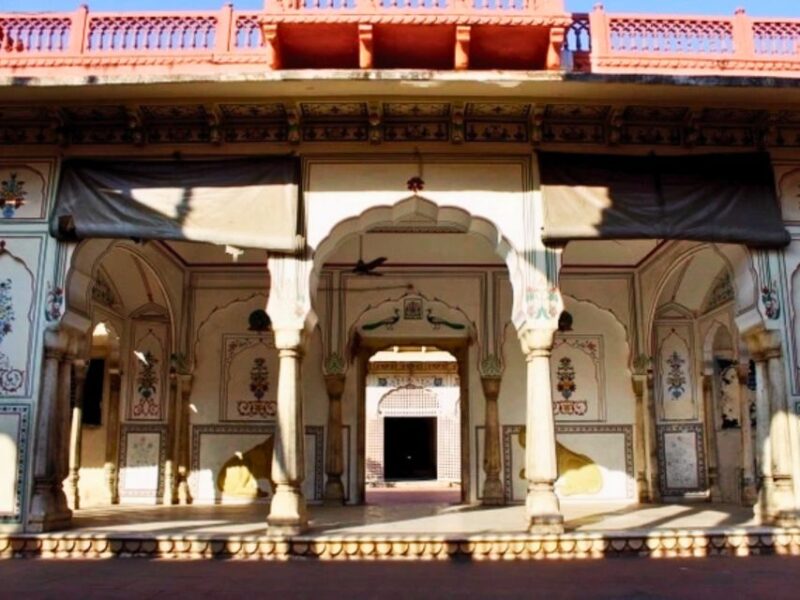 Cultural Walking Tour of Jaipur With Local Snacks - Local Refreshments