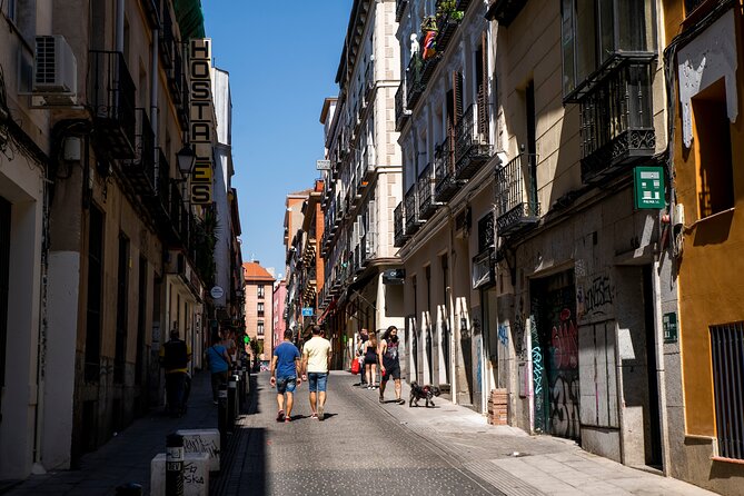 Cultural Walking Tour of Malasaña With Tapas - Tapas Tasting in Iconic Locations