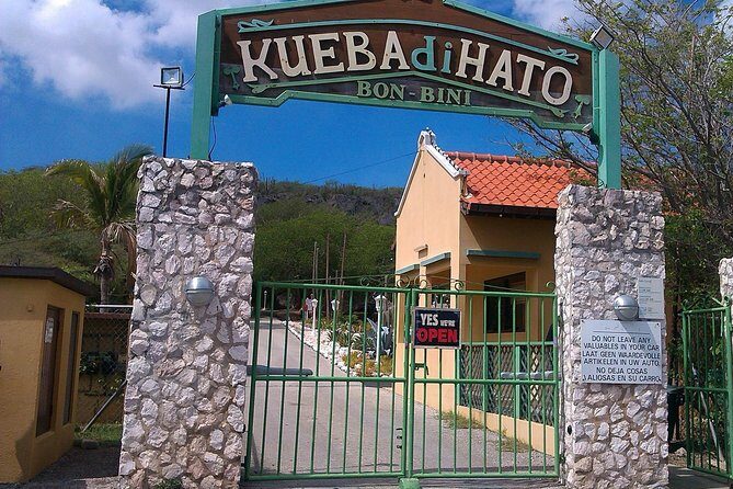 Curacao Beach and Hato Caves Tour - An Authentic Curacao Experience in a Nutshell