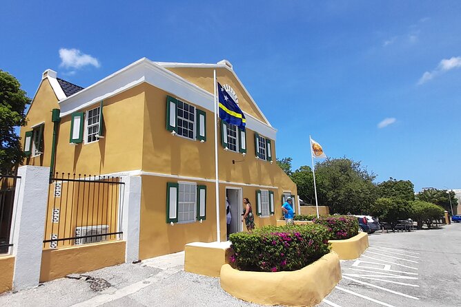 Curaçao City and Beach Tour - City Highlights