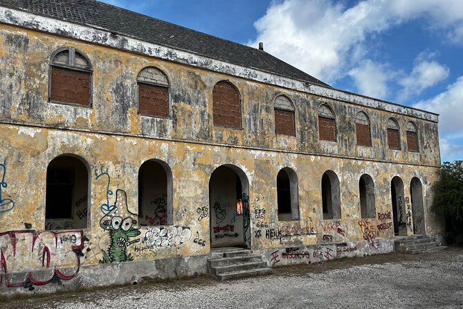 Curacao: Small Group Bus Sightseeing Tour & Snorkling Trip - Tour Overview and Details