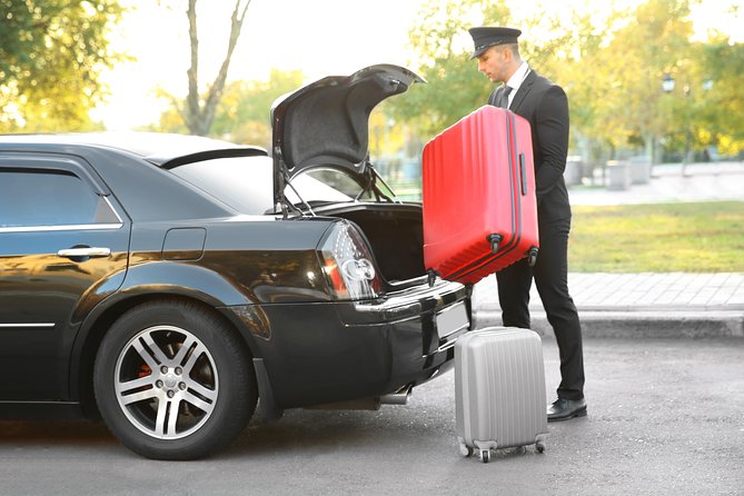 CURazao Private Transfer From Piscadera/Otrobanda to Airport CUR - Pickup Process