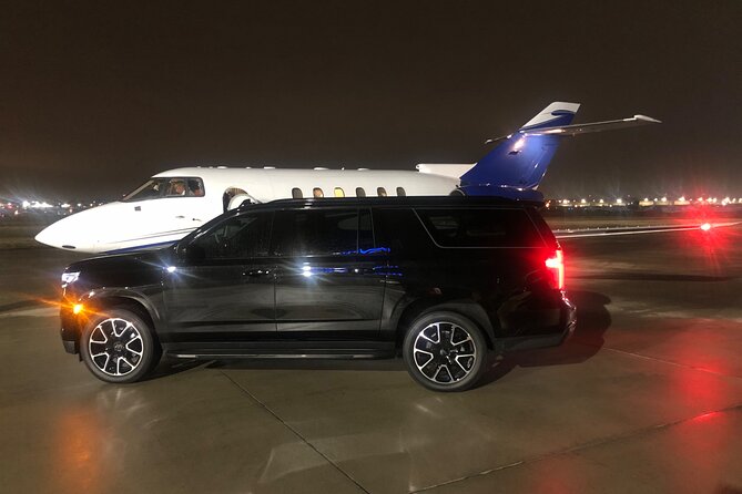 Curbside SUV Transfer From ORD to Downtown Chicago - Amenities Provided
