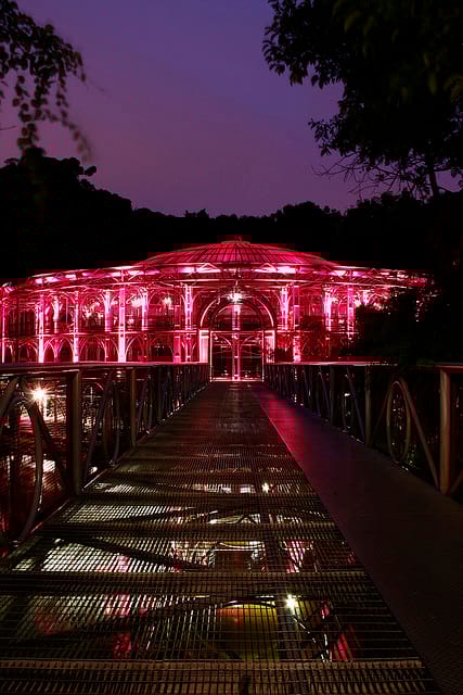 Curitiba: 4-Hour City-By-Night Tour With Dinner - Significant Sights