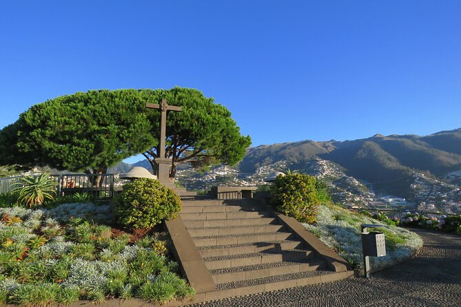 Curral Das Freiras & Peaks 4WD Tour - Booking Information