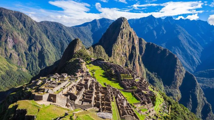 Cusco: 1-Day Expedition or Voyager Train Tour| Private Tour - Machu Picchu Guided Tour