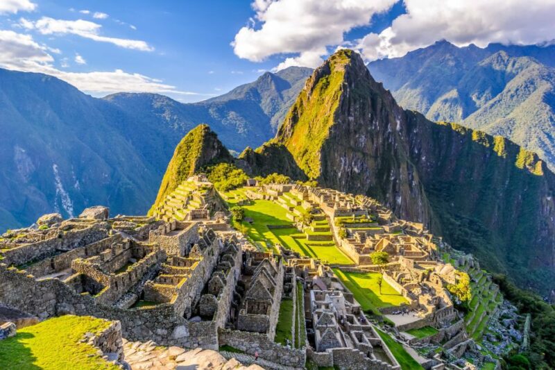 Cusco: 2-Day Sacred Valley and Machu Picchu Guided Tour - Itinerary: Day 1