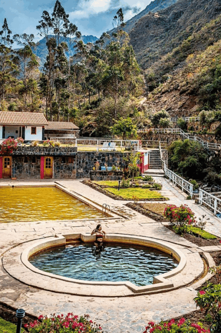 Cusco: 4-Day Lares Trek to Machu Picchu With Panoramic Train - Train Travel and Logistics