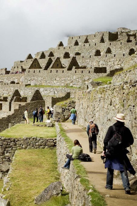 Cusco: 4-Day Trek to Machu Picchu With Train and Bus - Booking and Availability
