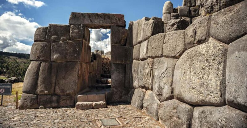 Cusco: 7 Day Andean Experience of the Living Incas Culture - Arrival and Accommodation