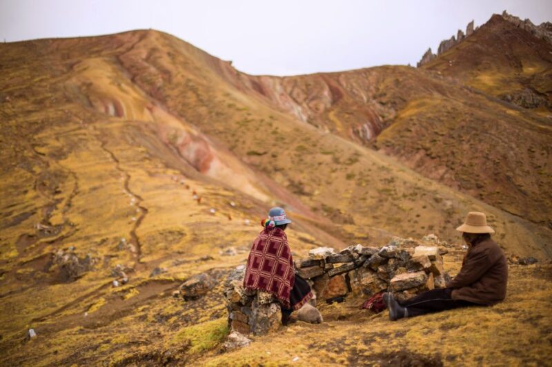 Cusco: Full-Day Private Hike to Palcoyo Rainbow Mountain - Key Points