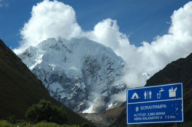 Cusco: Humantay Lake Day Trip With Breakfast and Lunch - Key Points