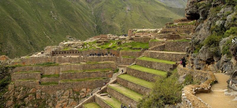 Cusco, Machu Picchu, Rainbow Mountain in 8 Days || Tour + 4-Star Hotel - Moray and Maras Visit