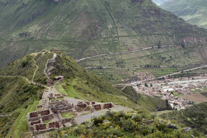 Cusco: Pisac Local Market and Ollantaytambo Private Tour - Capturing the Sacred Valley