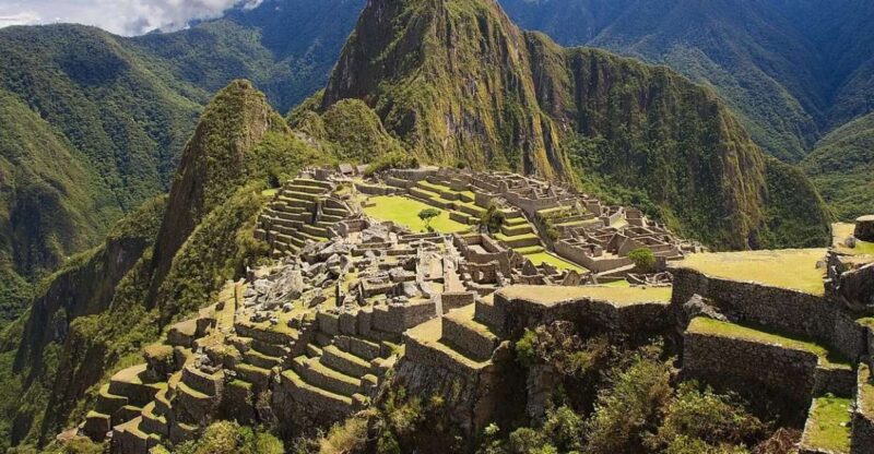 Cusco: Sacred Valley - Machu Picchu - Rainbow Mountain 4D - Cusco City Tour