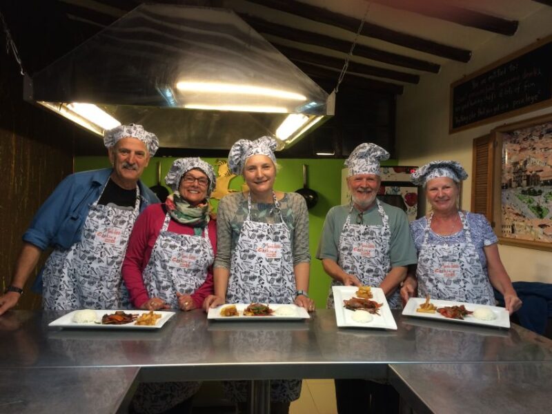 Cusco: Traditional Cooking Class at Marcelo Batata - Participant Requirements