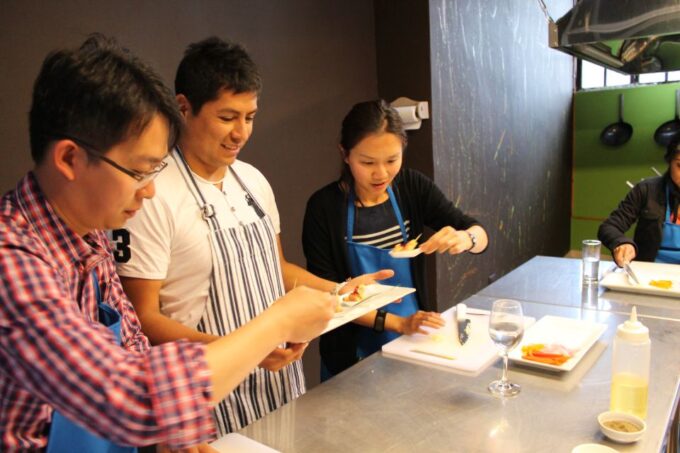Cusco: Traditional Cooking Class at Marcelo Batata - Dining Experience