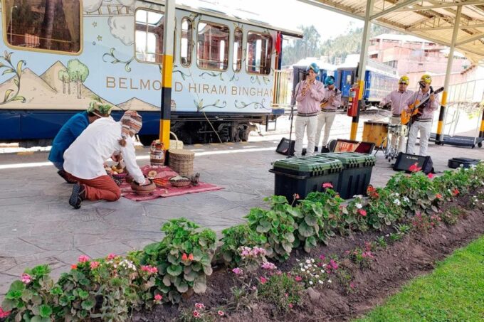 Cusco:Machupicchu by Hiram Bingham Luxury Train Private Tour - Train Journey Highlights