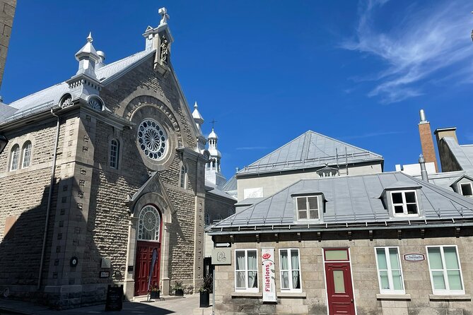 Custom 4 Hour Tour With a Private Driver in Quebec - Vehicle and Accessibility