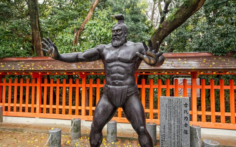 Customizable Walking Tour With Ramen Tasting and Local Guide - Experience and Activities