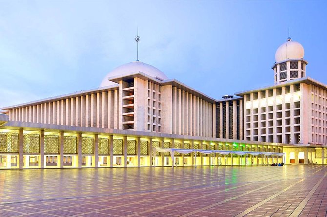 Customized Private Tour Jakarta With Lunch - Inclusions
