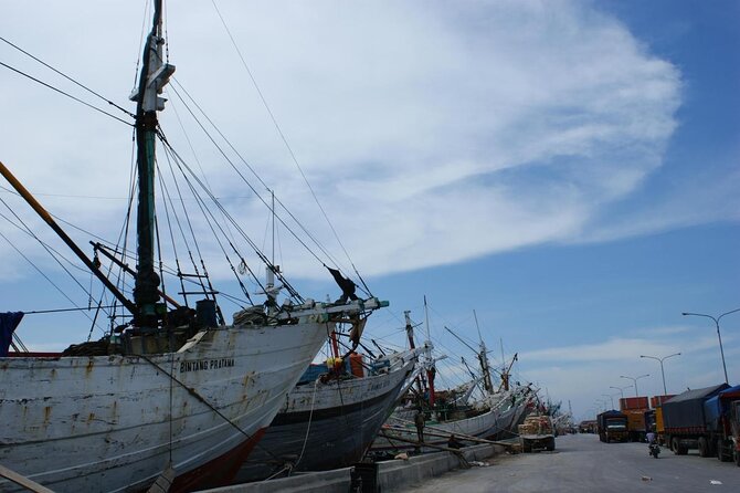 Customized Private Tour Jakarta With Lunch - Key Points
