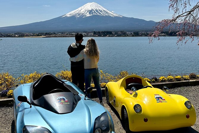 Cute & Fun E-Car Tour Following Guide Around Lake Kawaguchiko - The Personalized Group Experience