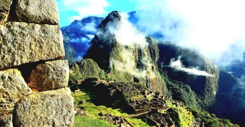 Cuzco: Full Day Guided Tour of Machu Picchu by Train - Itinerary Details