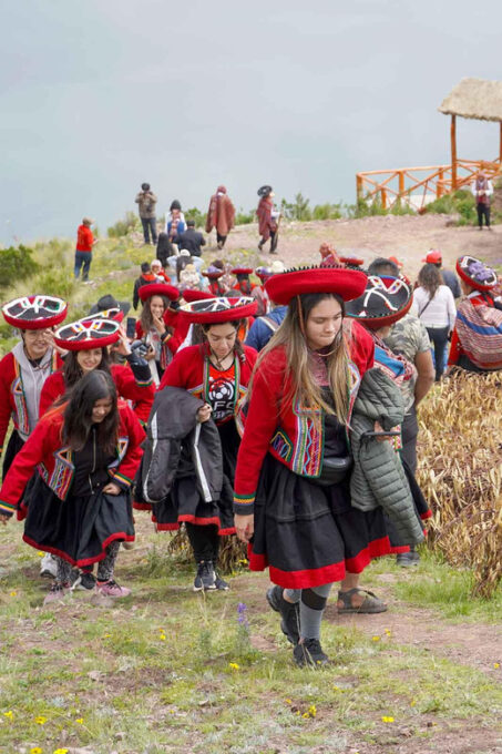 Cuzco: Sacred Valley Traditional Incan Wedding Ceremony - Professional Photography Session
