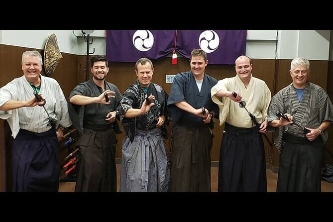 Cyalume Dance Workshop With English Guide - Experiencing the Cyalume Dance