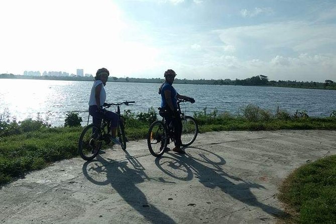 Cycle the Kolkata Wetlands and Amazing Views - Cycling Through Lush Landscapes