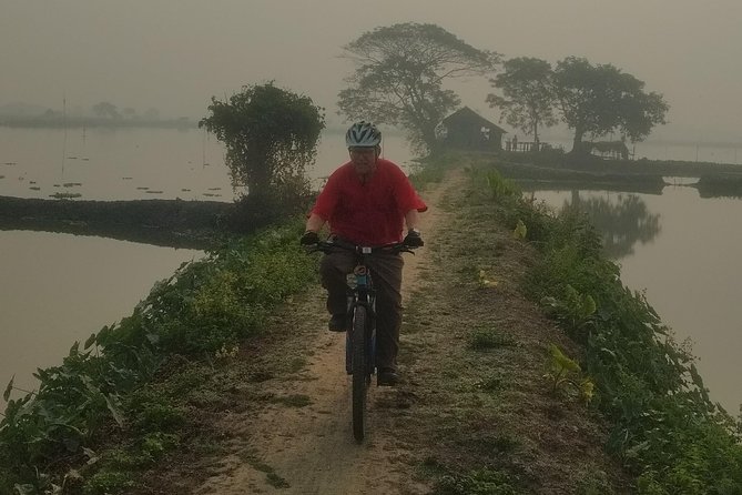 Cycle the Kolkata Wetlands and Amazing Views - Observing Local Wildlife and Nature