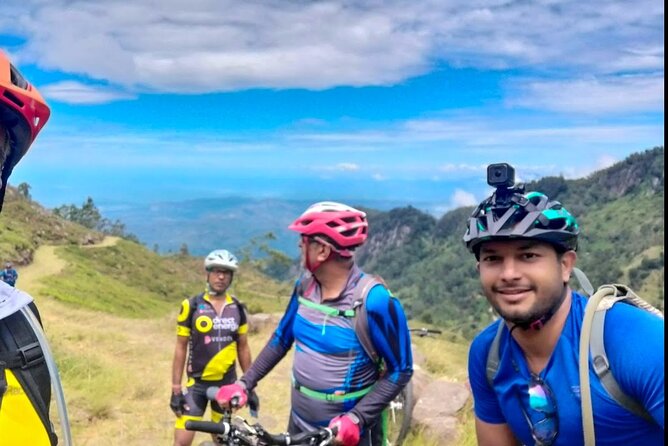 Cycling in Devils Staircase - Meeting Point and Transportation