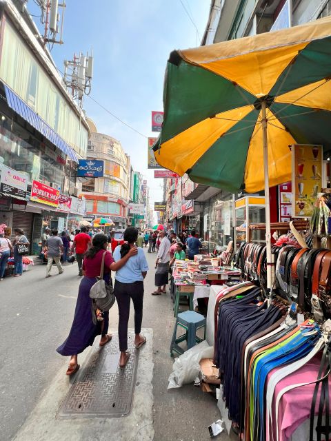 Cycling Through Colombo - Meeting Point and Dress Code