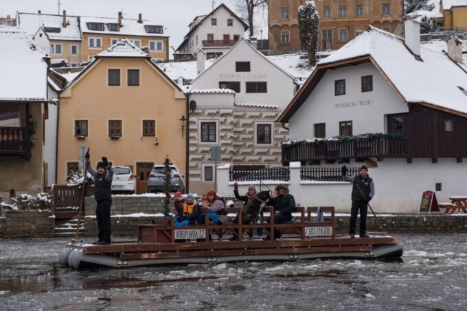 Czech Krumlov: Advent Wooden Raft River Cruise - Planning Your Visit
