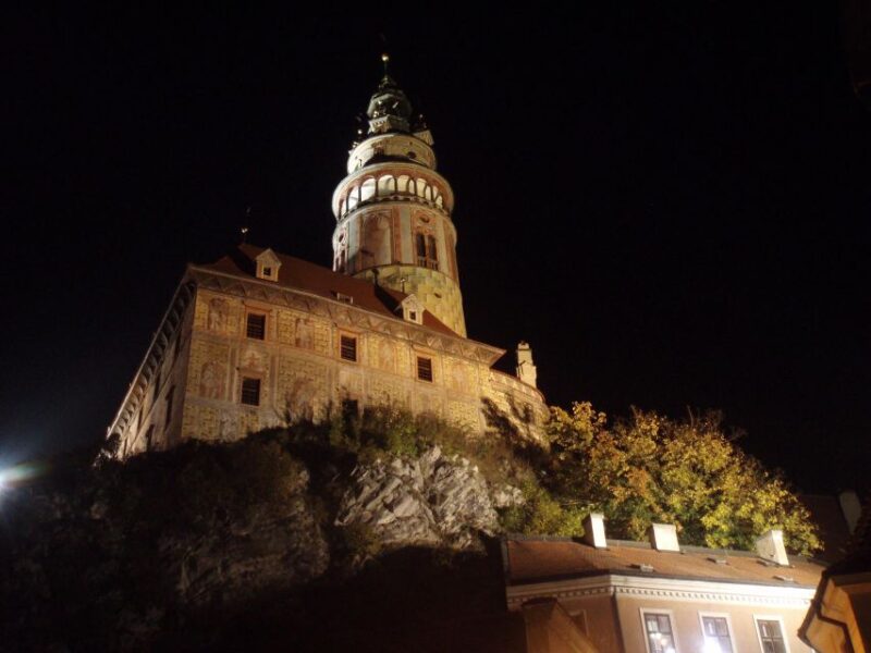 Czech Krumlov: Night Walking Tour With a Professional Guide - What to Expect on the Tour