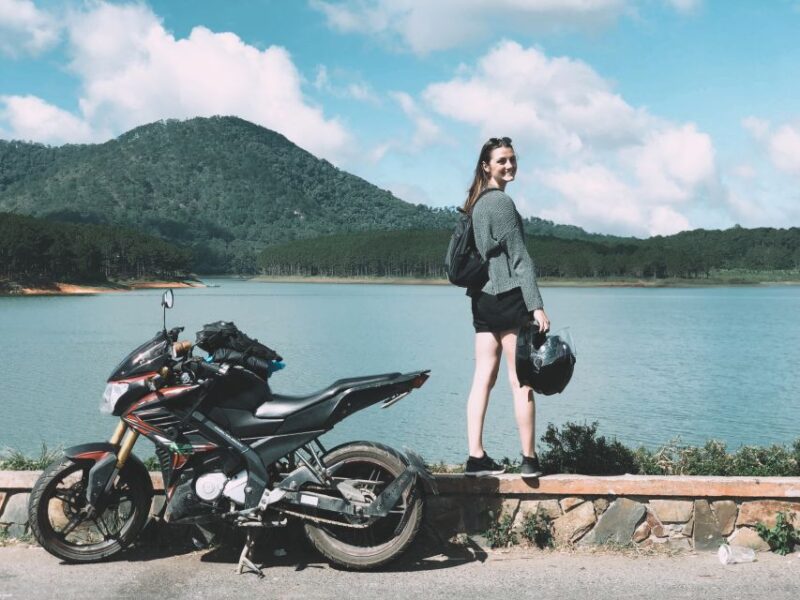 DA LAT MOTORBIKE TOUR TO COUNTRYSIDE BY EASY RIDER - Chicken Sculpture Highlight